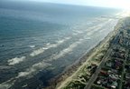 O óleo vazou durante uma operação de rotina de transbordo na monoboia 602 da Transpetro próximo a praia de Tramandaí (RS) (Agencia RBS/Lauro Alves)