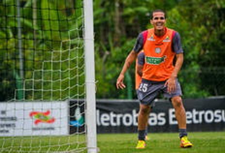 Roni está liberado para estrear no Figueirense (Agencia RBS/Edu cavalcanti)