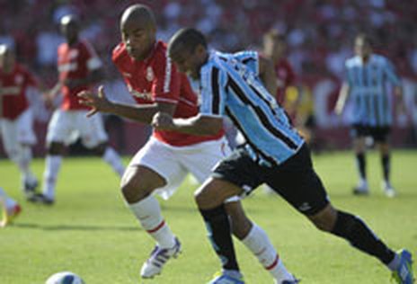 Assim como em 2011, clássicos serão disputados na última rodada (Ronaldo Bernardi)