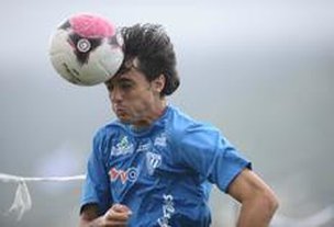 Meio campo está otimista com o jogo de terça-feira (Agência RBS/Edu Cavalcanti)