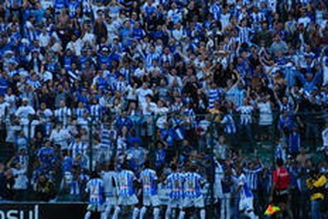 Torcida apoiou o time desde o primeiro minuto no Scarpelli (Agencia RBS/Charles Guerra)