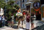 Sacha Baron Cohen já estreou seu filme, O Ditador, mas apareceu em Cannes só para causar polêmica (AFP)