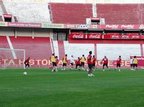 Inter, que enfrenta o Coritiba na estreia, treinou a bola parada na tarde da sexta-feira (AgênciaRBS/Alexandre Ernst)