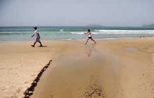 Beira da praia exige cuidados (Agencia RBS/Alvarélio Kurossu)