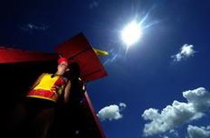 Cassia, estudante do 5º semestre de Direito em Erechim, atua pelo quinto ano na praia de Xangri-lá (Agencia RBS/Ricardo Duarte)