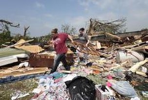 Série de tornados matou duas pessoas e feriu 19 em Oklahoma (GETTY IMAGES NORTH AMERICA/Brett Deering)