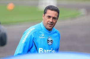 Vanderlei Luxemburgo vê trajetória do Inter na década como referência para o Grêmio em 2013 (Agência RBS/Diego Vara)