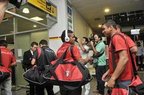 Embarque da equipe do JEC no aeroporto de Joinville (Agencia RBS/Cleber Gomes)