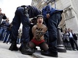 (KENZO TRIBOUILLARD/AFP)