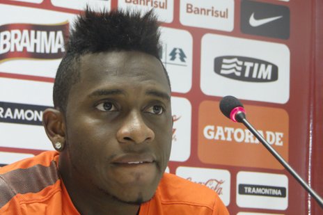 Willians convidou Adriano a ser padrinho de seu casamento (André Baibich/ Agência RBS)