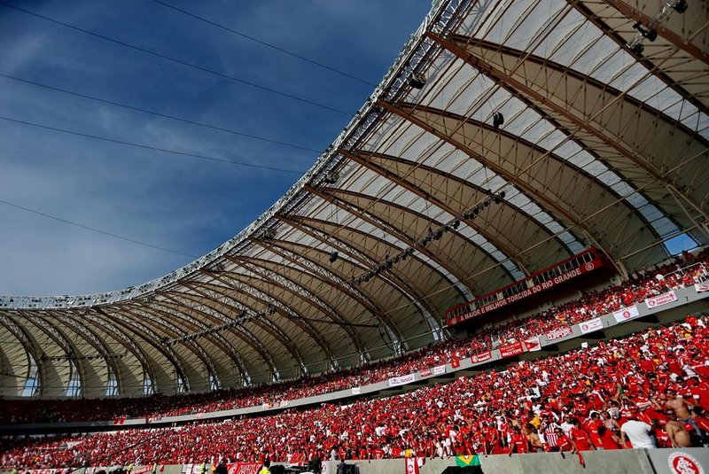 PORTO ALEGRE, RS, BRASIL, 06-04-2014 : Reinauguração do estádio Beira-Rio, com jogo entre Internacional e Peñarol. (Foto: BRUNO ALENCASTRO/Agência RBS, Editoria Geral)