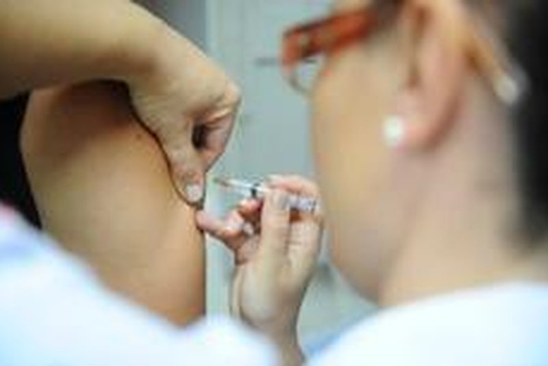  PORTO ALEGRE, RS, BRASIL, 06-05-2014: Vacinação contra a gripe no Posto de Saúde Modelo de Porto Alegre (FOTO FÉLIX ZUCCO/AGÊNCIA RBS, Editoria de Notícias).