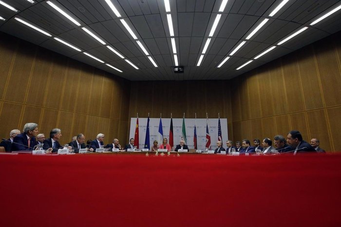 CARLOS BARRIA / POOL CARLOS BARRIA / POOL