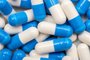 A Agência Nacional de Vigilância Sanitária (Anvisa) suspendeu hoje a comercialização de todos os lotes dos medicamentos Ocylin Po (250mg/5ml x 60ml), Ocylin Po (250mg/5ml x 150ml), Amoxicilina Triidratada Po (50mg/ml x 60ml) e Amoxicilina Triidratada Po (50mg/ml x 150ml), todos da empresa Multilab Indústria e Comércio de Produtos Farmacêuticos Ltda. A Agência também suspendeu a comercialização do lote 14070329 do antibiótico Cefaclor, suspensão oral, nas concentrações de 250mg/5ml e 375mg/5ml. O produto é fabricado pela Medley Farmacêutica Ltda.