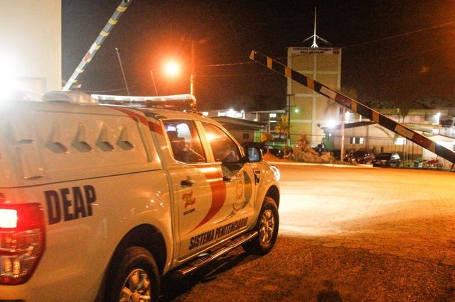 rebeliao , canhanduba , santa catarina , itaja&iacute; , d&eacute;ficit prisional