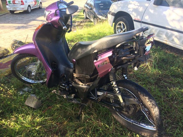 Moto que foi atingida pelo motorista Pietro Gusen, que estava alcoolizado. Moto que foi atingida pelo motorista Pietro Gusen, que estava alcoolizado.