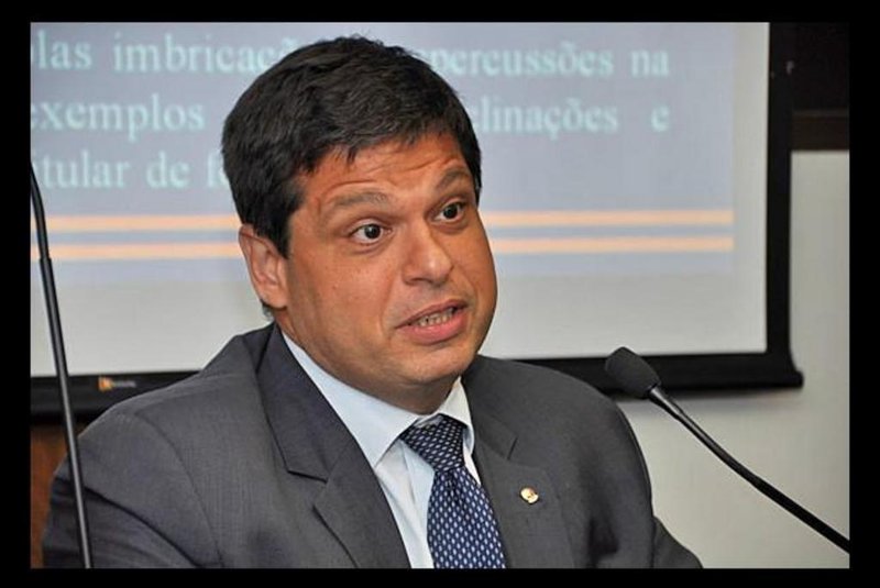 Ex-procurador Marcelo Miller deixou o Ministério Público Federal (MPF) para atuar em um escritório de advocacia que negociou o acordo de leniência do grupo JBS.