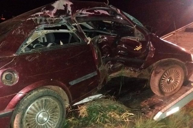 Um ve&iacute;culo GM Astra trafegava na BR-287, no sentido Unistalda-Santiago, saiu da pista no quil&ocirc;metro 399. O motorista estava sozinho no ve&iacute;culo e sofreu les&otilde;es leves. A PRF de Santiago foi quem atendeu a ocorr&ecirc;ncia  e, ao chegar ao local do acidente, constatou que o homem, de 32 anos, estava alcoolizado e n&atilde;o possui Carteira Nacional de Habilita&ccedil;&atilde;o (CNH).