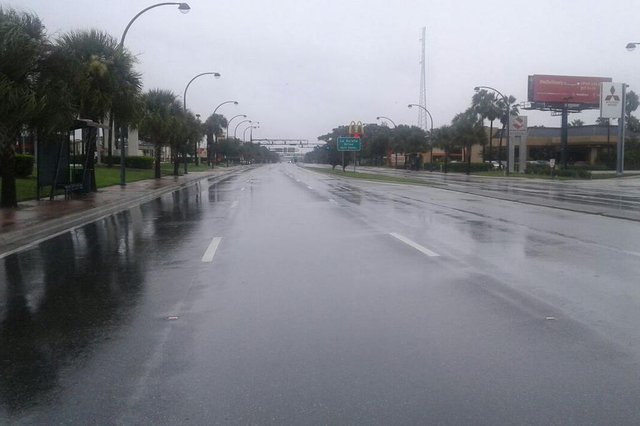 Caxiense Nilton Paz Bilhalba está em férias na Flórida e se refugia em Orlando, EUA. Caxiense Nilton Paz Bilhalba está em férias na Flórida e se refugia em Orlando, EUA.