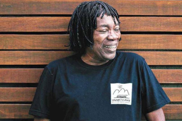 MILTON NASCIMENTO , CLUBE DC MILTON NASCIMENTO , CLUBE DC