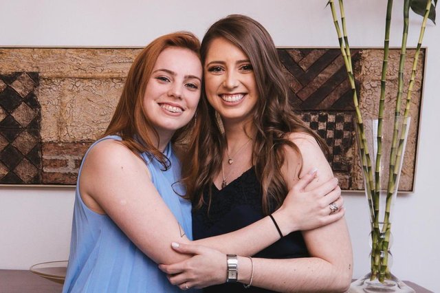 Clique das aniversariantes Júlia Bueno dos Santos Carnevale, que fez 26 anos e de Ana Paula Ko¿nig No¿brega, que completou 30 anos. Parabéns pras duas. Clique das aniversariantes Júlia Bueno dos Santos Carnevale, que fez 26 anos e de Ana Paula Ko¿nig No¿brega, que completou 30 anos. Parabéns pras duas.
