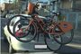 PORTO ALEGRE, RS, BRASIL, 12-09-2017.
Usuária do aplicativo Pelas Ruas carrega duas bicicletas no carro.
IMAGEM: REPRODUÇÃO/PELAS RUAS