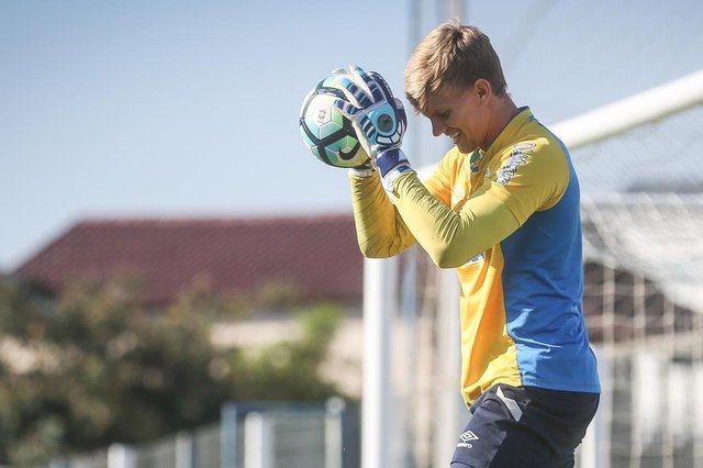 FLORIANOPOLIS, SC, BRASIL, 27/07/2017 - Goleiro do Avaí: DouglasLocal: FlorianópolisIndexador: Betina HumeresFonte: DC FLORIANOPOLIS, SC, BRASIL, 27/07/2017 - Goleiro do Avaí: DouglasLocal: FlorianópolisIndexador: Betina HumeresFonte: DC
