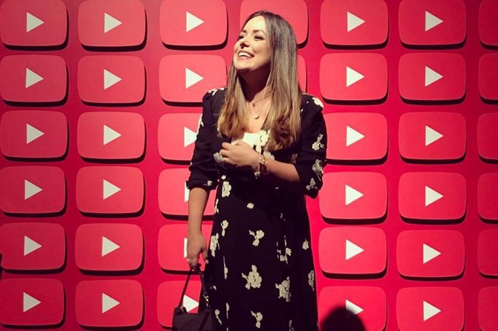 flavia calina, youtuber