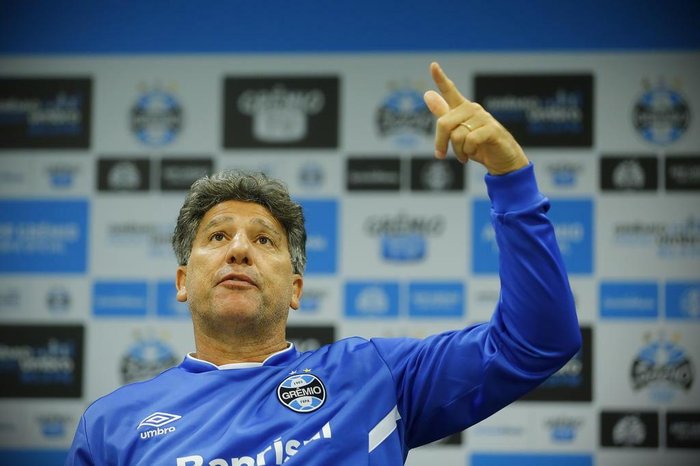 PORTO ALEGRE, RS, BRASIL, 15/09/2017: Renato Portaluppi fala sobre um ano de Grêmio. (FOTO: ISADORA NEUMANN/ AGÊNCIA RBS)
PORTO ALEGRE, RS, BRASIL, 15/09/2017: Renato Portaluppi fala sobre um ano de Grêmio. (FOTO: ISADORA NEUMANN/ AGÊNCIA RBS)