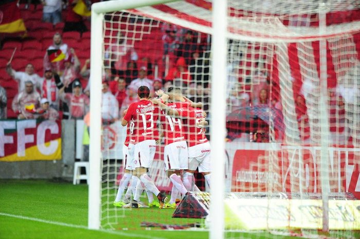  

PORTO ALEGRE, RS, BRASIL, 16-09-2017.Inter enfrenta o Figueirense no Beira-Rio
Jogo é válido pela 24ª rodada da Série B. Se o Inter vencer, assume a liderança do campeonato. (CARLOS MACEDO/AGÊNCIA RBS)