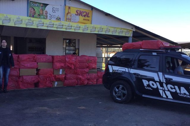 Pol&iacute;cia Civil de S&atilde;o Sep&eacute; apreende carnes, mercadorias contrabandeadas e ve&iacute;culos na cidade.
