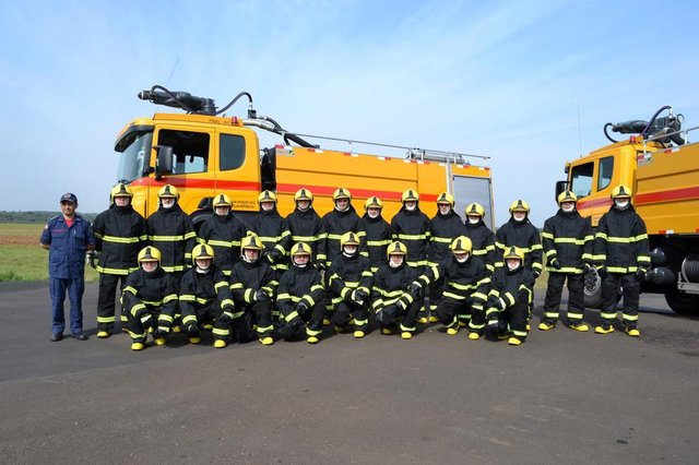 Estrutura dos bombeiros no aeroporto de Chapecó foi ampliada para buscar elevação de categoria e ampliar voos Estrutura dos bombeiros no aeroporto de Chapecó foi ampliada para buscar elevação de categoria e ampliar voos
