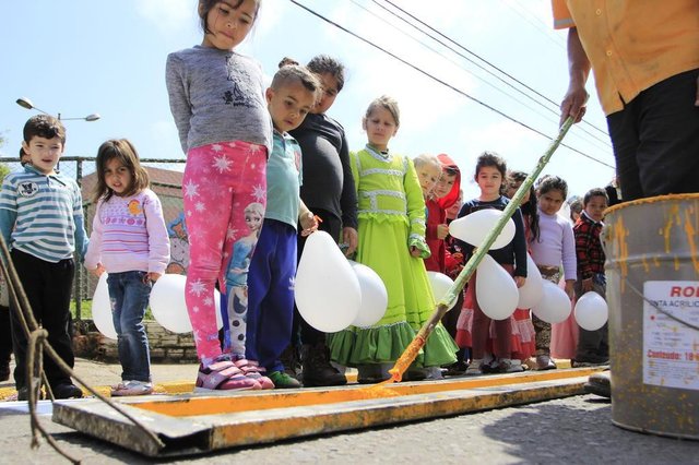 Prefeitura de Santa Maria realiza atividade na Semana Nacional de Tr&acirc;nsito na Escola Municipal de Ensino Infantil (EMEI) CAIC Luizinho de Grandi, Bairro Lorenzi