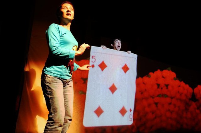 8a edição o Festival Internacional de Teatro de Animação (FITA), um dos maiores festivais de teatro de animação do país. De 16 a 23 de agosto, Santa Catarina recebe artistas de referência no gênero no Brasil, América Latina e Europa, que apresentarão espetáculos e desenvolverão atividades formativas. Espetáculo Um, Dois, Três Alice!, da Téspis Cia de Teatro (Itajaí) 8a edição o Festival Internacional de Teatro de Animação (FITA), um dos maiores festivais de teatro de animação do país. De 16 a 23 de agosto, Santa Catarina recebe artistas de referência no gênero no Brasil, América Latina e Europa, que apresentarão espetáculos e desenvolverão atividades formativas. Espetáculo Um, Dois, Três Alice!, da Téspis Cia de Teatro (Itajaí)