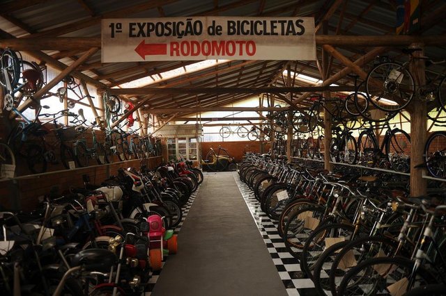 JOINVILLE, SC, BRASIL (18-09-2017) - Exposição de bicicletas no Recanto Gehrmann na Estrada Bonita em Joinville. (Foto: Maykon Lammerhirt, A Notìcia) JOINVILLE, SC, BRASIL (18-09-2017) - Exposição de bicicletas no Recanto Gehrmann na Estrada Bonita em Joinville. (Foto: Maykon Lammerhirt, A Notìcia)