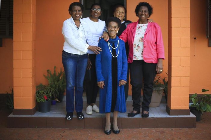  

NOVO HAMBURGO, RS, BRASIL - 01-09-2017 - As lições de vida de Maria Emília de Mendonça, a vovó de 101 anos de Novo Hamburgo. (FOTO: BRUNO ALENCASTRO/AGÊNCIA RBS)
Indexador: Bruno Alencastro