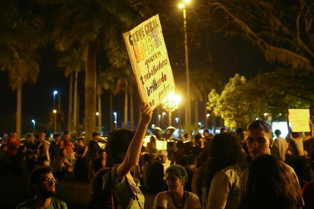 FLORIANÓPOLIS, SC, BRASIL, 22-09-2017: Protesto contra a cura Gay. FLORIANÓPOLIS, SC, BRASIL, 22-09-2017: Protesto contra a cura Gay.