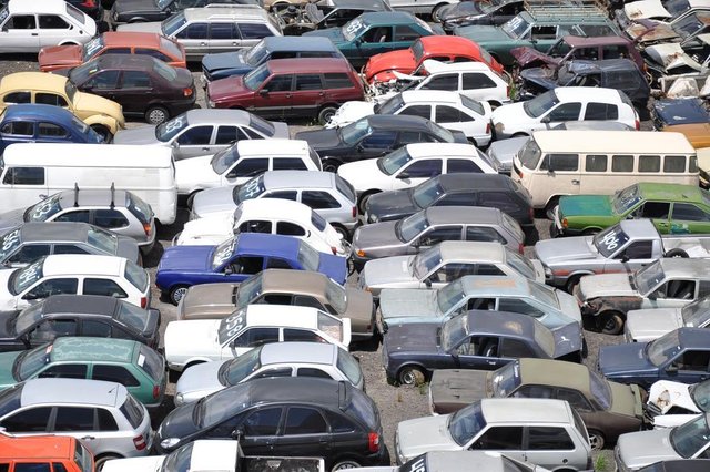 Detran-RS faz dois leilões de carros e sucatas em fevereiro de 2017 Detran-RS faz dois leilões de carros e sucatas em fevereiro de 2017