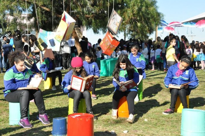 É no universo de leitura que crianças a partir dos seis anos de idade preparam-se para participar da Jornada Nacional de Literatura, que ocorre de 2 a 6 de outubro em Passo Fundo
É no universo de leitura que crianças a partir dos seis anos de idade preparam-se para participar da Jornada Nacional de Literatura, que ocorre de 2 a 6 de outubro em Passo Fundo