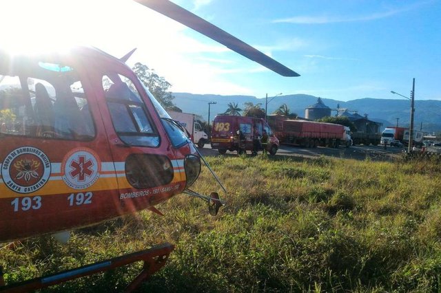 Arcanjo em atendimento a acidente em Ascurra na BR-470 Arcanjo em atendimento a acidente em Ascurra na BR-470