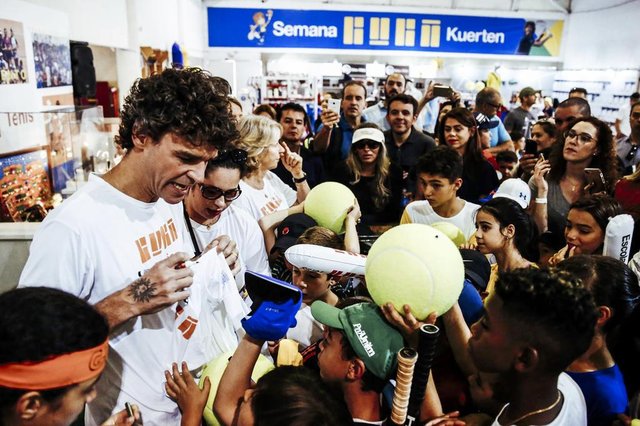 FLORIANOPOLIS, SC, BRASIL, 05.10.2017: Semana Guga Kuerten começa hoje. (Foto: Diorgenes Pandini/Diário Catarinense) FLORIANOPOLIS, SC, BRASIL, 05.10.2017: Semana Guga Kuerten começa hoje. (Foto: Diorgenes Pandini/Diário Catarinense)