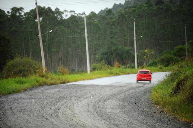 JOINVILLE, SC, BRASIL (02-10-2017) - Trecho da estrado rio do morro que liga Araquari a Joinville. (Foto: Maykon Lammerhirt, A Notícia) JOINVILLE, SC, BRASIL (02-10-2017) - Trecho da estrado rio do morro que liga Araquari a Joinville. (Foto: Maykon Lammerhirt, A Notícia)