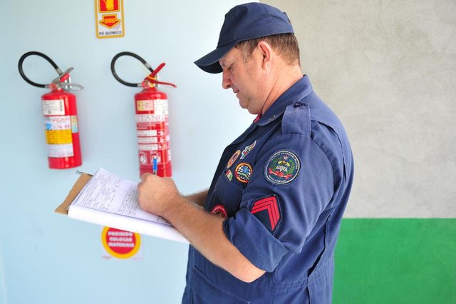 JOINVILLE,SC,BRASIL,06-10-2017.Joinville conta com vistoria dos bombeiros voluntários e também com vistoria dos bombeiros militares.(Foto:Salmo Duarte/A Notícia) JOINVILLE,SC,BRASIL,06-10-2017.Joinville conta com vistoria dos bombeiros voluntários e também com vistoria dos bombeiros militares.(Foto:Salmo Duarte/A Notícia)