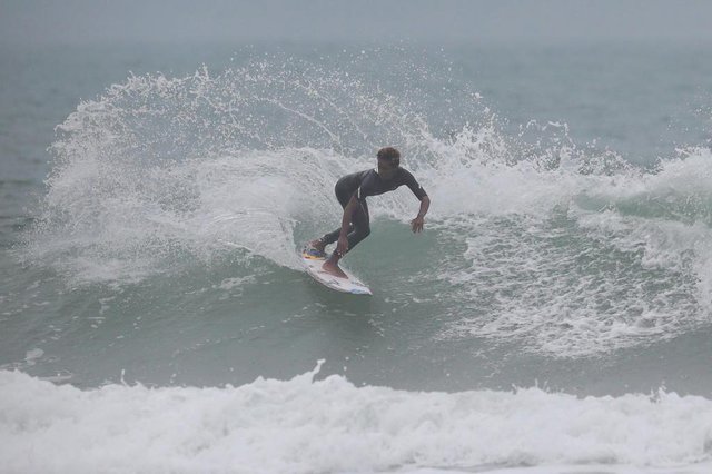 GUARDA DO EMBAÚ, SC, BRASIL, 12/10/2017: Mundial Pró Júnior na Guarda do Embaú. Na foto: Swell .(Foto: CRISTIANO ESTRELA / DIÁRIO CATARINENSE) GUARDA DO EMBAÚ, SC, BRASIL, 12/10/2017: Mundial Pró Júnior na Guarda do Embaú. Na foto: Swell .(Foto: CRISTIANO ESTRELA / DIÁRIO CATARINENSE)