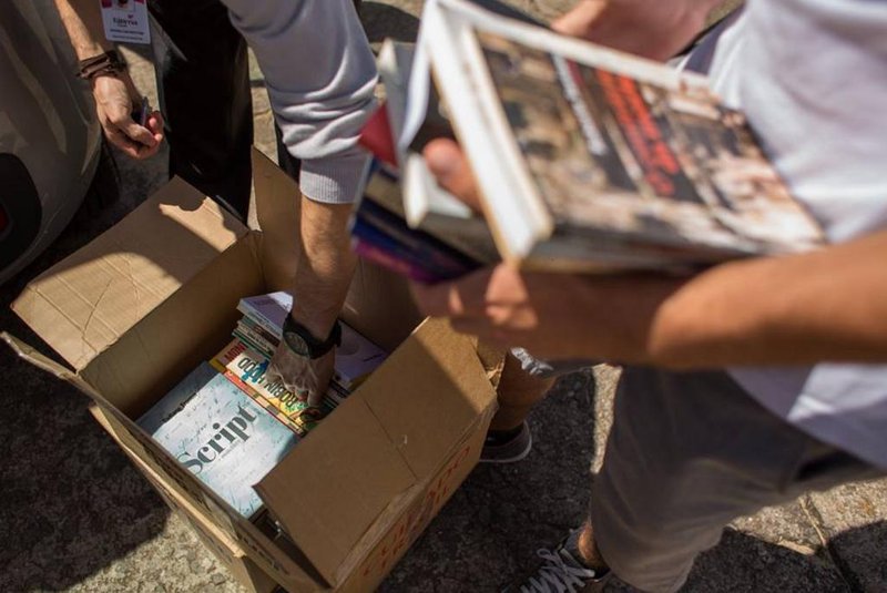 A ONG Passarte estará realizando a 2ª edição da Banca Vazia na Feira do Livro de Caxias do Sul. O objetivo é arrecadar livros novos e usados para doar a escolas públicas e livros inutilizáveis e antigos serão vendidos para a reciclagem.