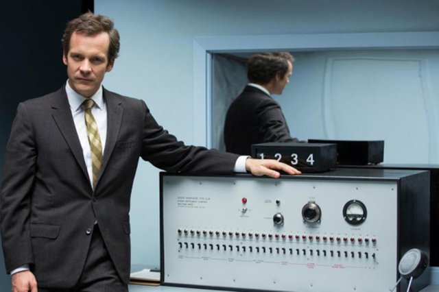 Cena do filme O Experimento de Milgram.