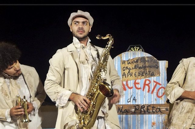 Espetáculo O Concerto da Lona Preta no Festival Brasileiro de Teatro Toni Cunha, em Itajaí Espetáculo O Concerto da Lona Preta no Festival Brasileiro de Teatro Toni Cunha, em Itajaí