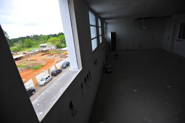 SANTA MARIA, RS, BRASIL.10/10/2017.OBRA CENTRAL DE UTIS HOSPITAL UNIVERSITÁRIO DE SANTA MARIA DEVEM FICAR PRONTA NO FINAL DO ANOFOTO: GABRIEL HAESBAERT / NEWCO DSM SANTA MARIA, RS, BRASIL.10/10/2017.OBRA CENTRAL DE UTIS HOSPITAL UNIVERSITÁRIO DE SANTA MARIA DEVEM FICAR PRONTA NO FINAL DO ANOFOTO: GABRIEL HAESBAERT / NEWCO DSM