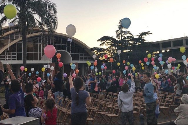 Balão de aniversário solto em Santa Fé, na Argentina, voa 774 km e cai em Paraíso do Sul. Balão de aniversário solto em Santa Fé, na Argentina, voa 774 km e cai em Paraíso do Sul.