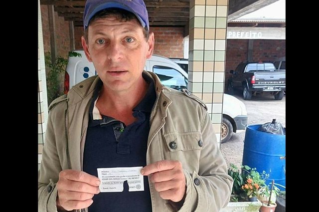 Francisco Huff, que achou balão em Paraíso do Sul Francisco Huff, que achou balão em Paraíso do Sul